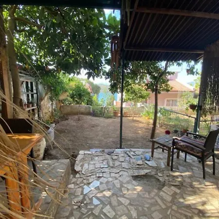 Appartamento Deniz Manzarali Sahil Kisminda Mustakil Bahceli1+1 *
